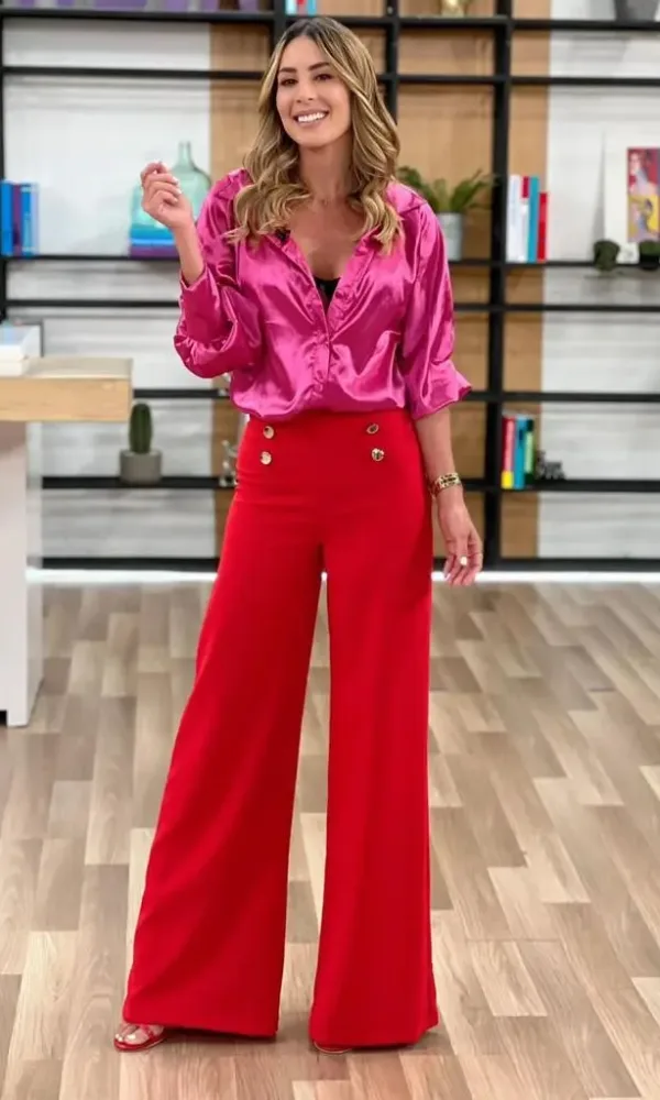 Pantalón botones dorados