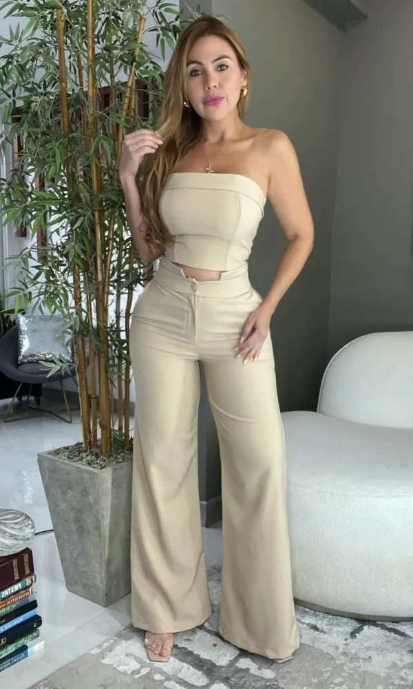 Conjunto pantalon y blusa strapless