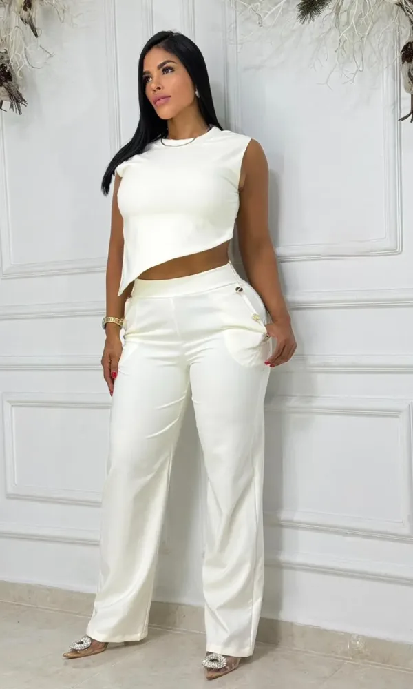 Conjunto pantalón botones dorados y blusa